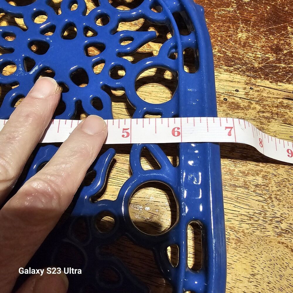 Le Creuset Trivet Warmer Pot Stand Cast Iron Enamel Candle Blue Oval France - Picture 3 of 9